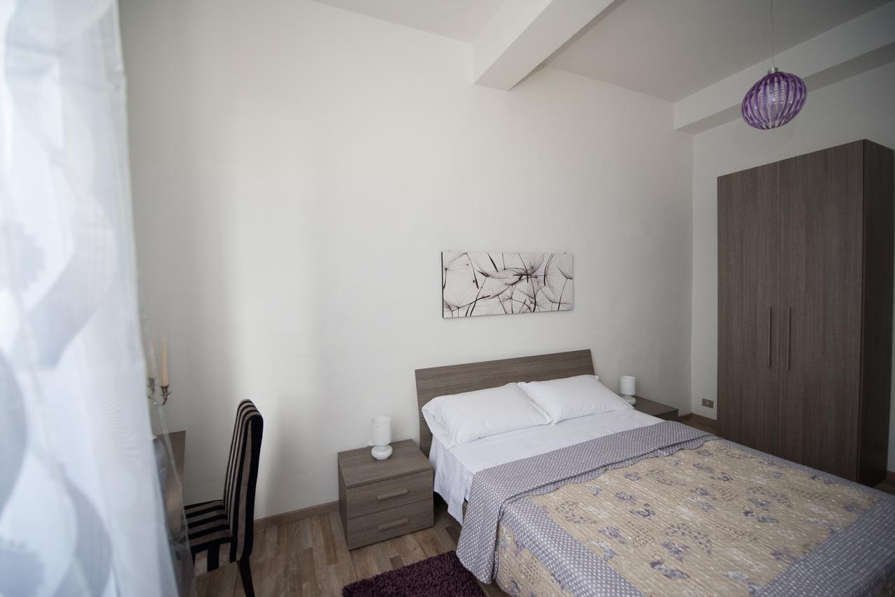 All'Ombra Della Torre Only Rooms Сиена Экстерьер фото